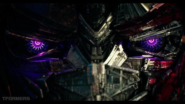 Transformers The Last Knight Theatrical Trailer HD Screenshot Gallery 112 (112 of 788)